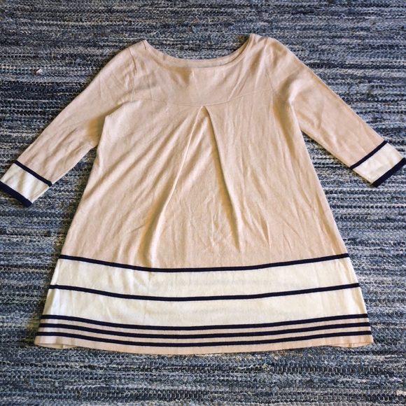 A Pea in the Pod Design History Sweater - Picture 2 of 3